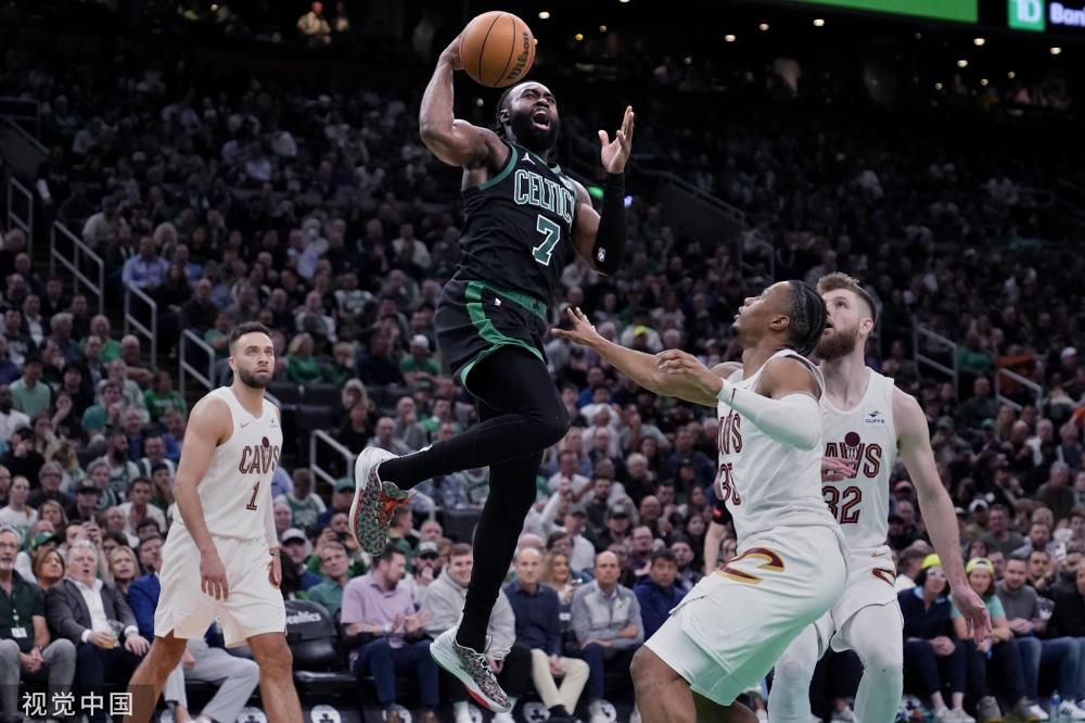 端表现出了 端表现出了